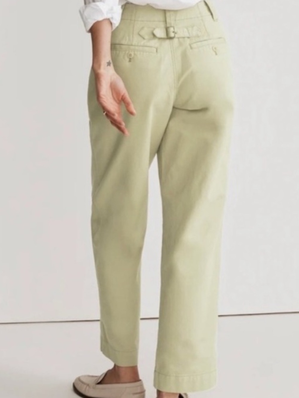 Madewell 90’s Inspired Y2K inspired Chino Buckle Pants Size 12 Like New 🌿✨🌛